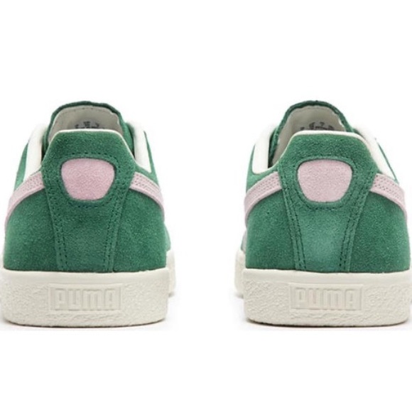 NIB PUMA Clyde OG Sneakers - Picture 6 of 10